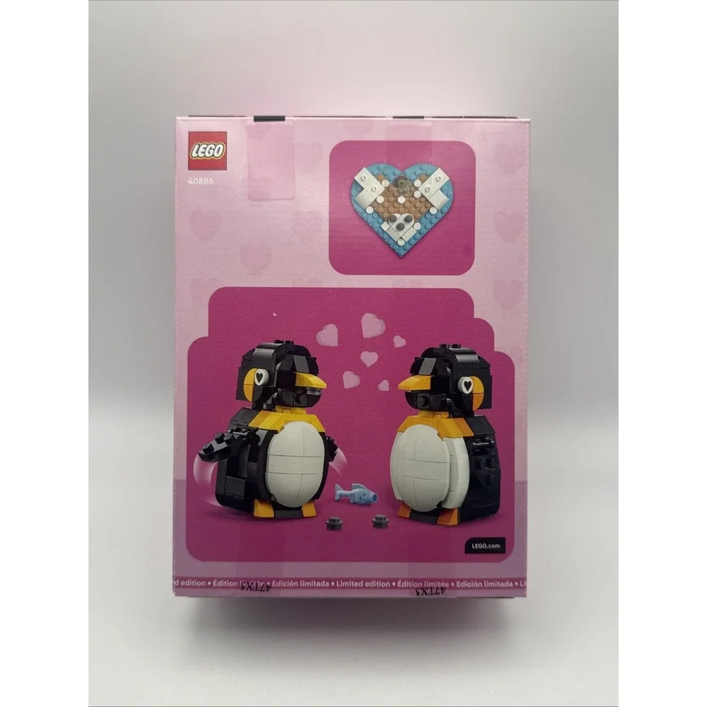 LEGO Penguins in Love 40886 Limited Edition Retired New in Sealed Box